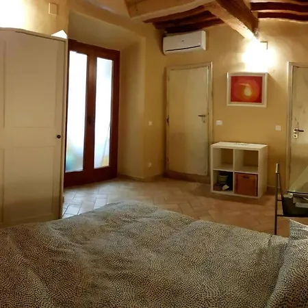 Tra Miracoli E Cavalieri *