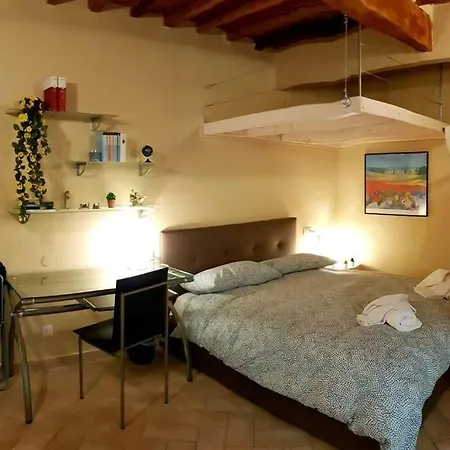 Tra Miracoli E Cavalieri * Pisa