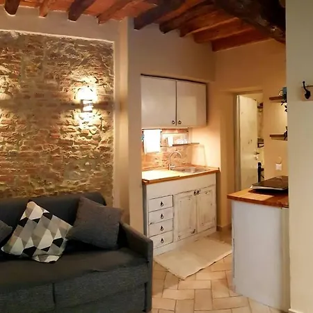 Tra Miracoli E Cavalieri Apartment Pisa