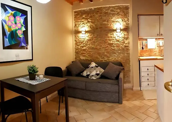 公寓 Tra Miracoli E Cavalieri 比萨